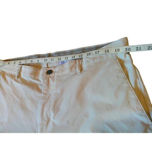 Tommy Bahama Men's Cream Colored Chino Short Size 40 - Picture 6 of 13